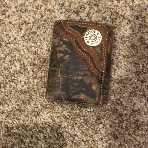 Inside and outside leather w/ camo covering